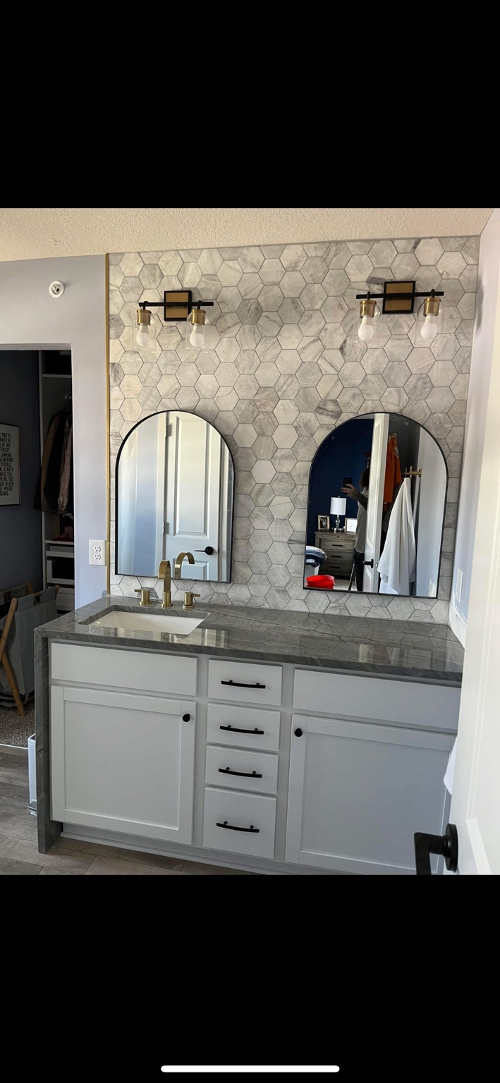 Hexagon tile vanity wall